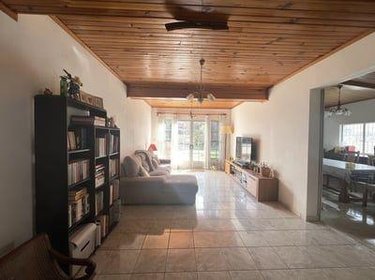 Maison a vendre Sainte-Clotilde 97490 Réunion 230 m2 10 pièces 550100 euros