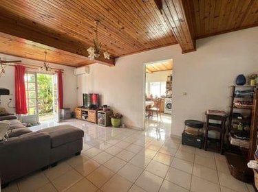 Maison a vendre Sainte-Clotilde 97490 Réunion 230 m2 10 pièces 550100 euros