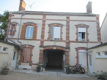 Immeuble a vendre Sainte-Savine 10300 Aube 258 m2  392000 euros