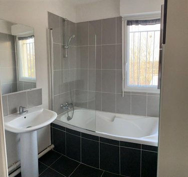 Location appartement Bruz 35170 Ille-et-Vilaine 67 m2 3 pièces 838 euros