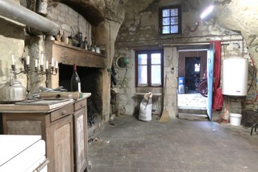 Divers a vendre Colombiers 86490 Vienne 226 m2  335360 euros