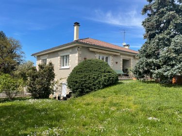 Maison a vendre Lacapelle-Marival 46120 Lot 140 m2 5 pièces 196480 euros