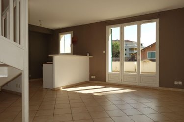 Location appartement Charnay-lès-Mâcon 71850 Saône-et-Loire 63 m2 3 pièces 683 euros
