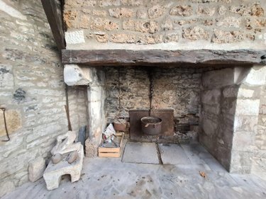 Immeuble a vendre Souillac 46200 Lot 287 m2  294400 euros