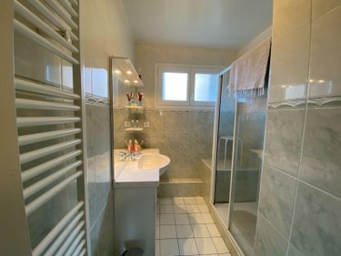 Maison a vendre Arpajon-sur-Cère 15130 Cantal 118 m2  142040 euros