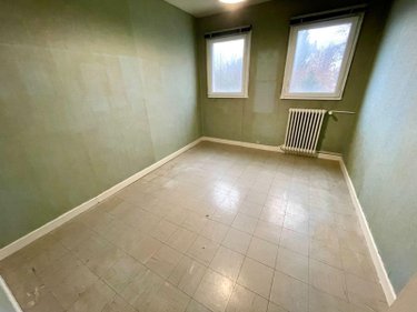 Fonds et murs commerciaux a vendre Rethel 08300 Ardennes  198700 euros