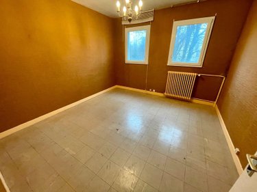 Fonds et murs commerciaux a vendre Rethel 08300 Ardennes  198700 euros