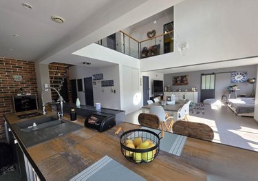 Maison a vendre Sainte-Soulle 17220 Charente-Maritime 239 m2 9 pièces 633400 euros