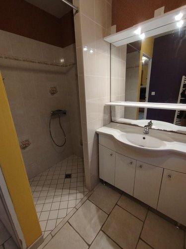 Maison a vendre Allonnes 72700 Sarthe 64 m2  126000 euros