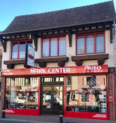 Fonds et murs commerciaux a vendre Forges-les-Eaux 76440 Seine-Maritime 80 m2  190000 euros