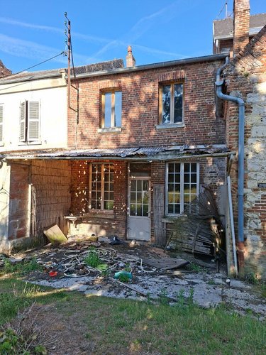 Immeuble a vendre Crécy-sur-Serre 02270 Aisne 197 m2  151580 euros