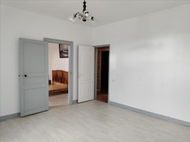 Maison a vendre Luché-Pringé 72800 Sarthe 216 m2 8 pièces 159000 euros