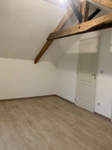 Location maison Pleugueneuc 35720 Ille-et-Vilaine 111 m2 5 pièces 1000 euros
