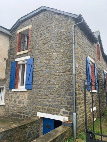 Location maison Pleugueneuc 35720 Ille-et-Vilaine 111 m2 5 pièces 1000 euros