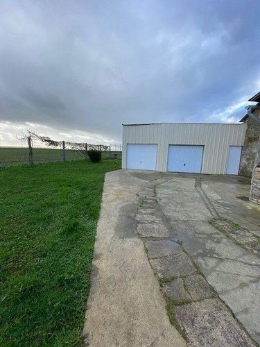 Location maison Pleugueneuc 35720 Ille-et-Vilaine 111 m2 5 pièces 1000 euros