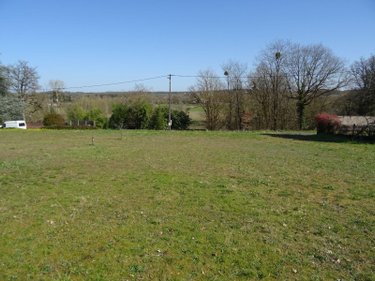 Terrain a batir a vendre Valdivienne 86300 Vienne 2495 m2  43600 euros