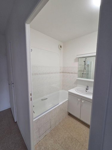 Location appartement Neufchâtel-en-Bray 76270 Seine-Maritime 56 m2  700 euros