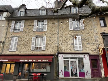 Appartement a vendre Aurillac 15000 Cantal 106 m2 4 pièces 127200 euros