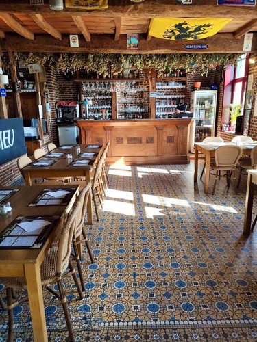 Fonds et murs commerciaux a vendre Sercus 59173 Nord 132 m2  336000 euros