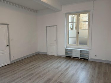 Location divers Châteaudun 28200 Eure-et-Loir 22 m2  400 euros