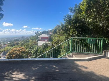 Terrain a batir a vendre Sainte-Clotilde 97490 Réunion 604 m2  197950 euros