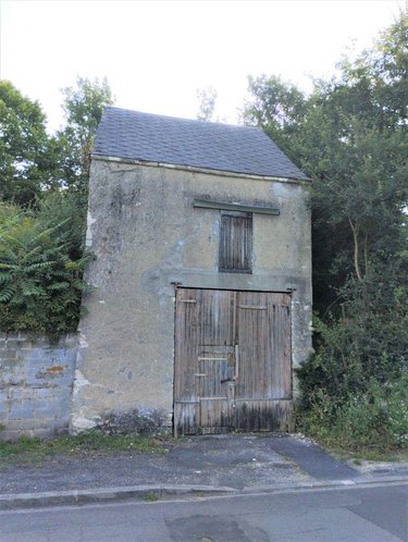 Garage et parking a vendre Châteauneuf-sur-Cher 18190 Cher 34 m2  17960 euros