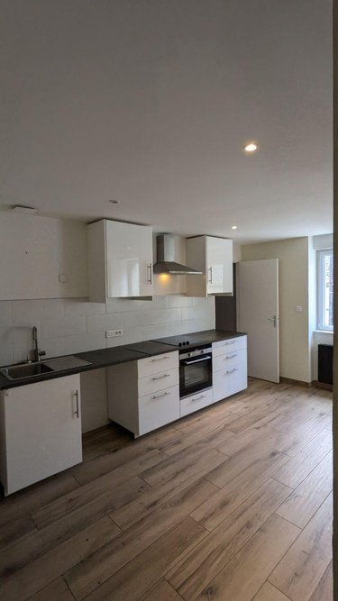 Immeuble a vendre Landivisiau 29400 Finistère 153 m2  197800 euros