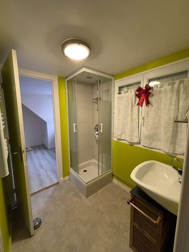 Immeuble a vendre Lesneven 29260 Finistère 188 m2  275600 euros