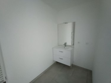 Location appartement Chartres-de-Bretagne 35131 Ille-et-Vilaine 43 m2 2 pièces 673 euros