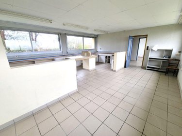Fonds et murs commerciaux a vendre Châteaudun 28200 Eure-et-Loir 67 m2  81200 euros