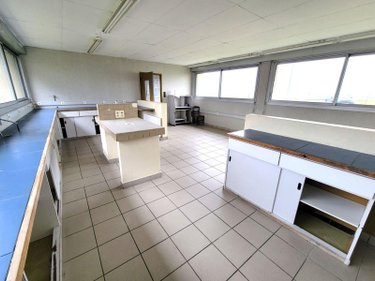 Fonds et murs commerciaux a vendre Châteaudun 28200 Eure-et-Loir 67 m2  81200 euros