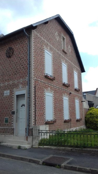 Maison a vendre Crécy-sur-Serre 02270 Aisne 200 m2 8 pièces 183750 euros