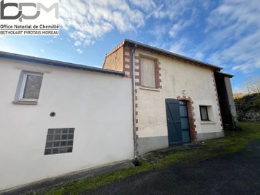 Immeuble a vendre Chemillé-en-Anjou 49120 Maine-et-Loire 140 m2  310500 euros