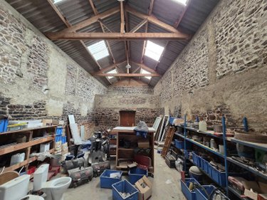 Immeuble a vendre Mayenne 53100 Mayenne 350 m2  84000 euros