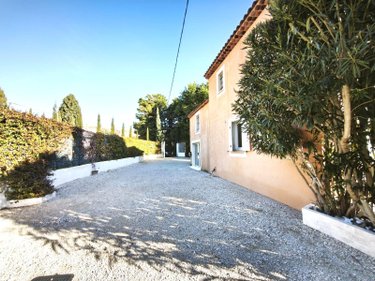 propriete a vendre Mouriès 13890 Bouches-du-Rhône 211 m2 7 pièces 688000 euros