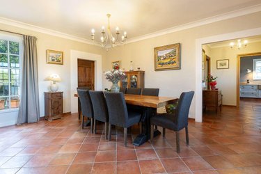 Maison a vendre Aix-en-Provence 13090 Bouches-du-Rhône 241 m2 7 pièces 1390000 euros