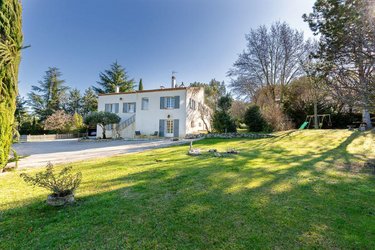 Maison a vendre Aix-en-Provence 13090 Bouches-du-Rhône 241 m2 7 pièces 1465000 euros