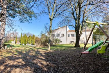 Maison a vendre Aix-en-Provence 13090 Bouches-du-Rhône 241 m2 7 pièces 1390000 euros