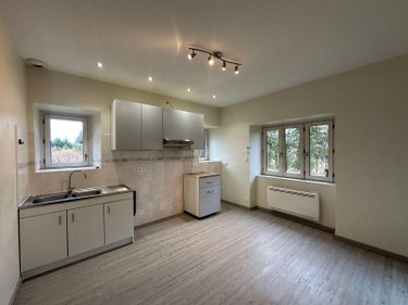 Location maison Saint-Angel 19200 Corrèze 99 m2 3 pièces 670 euros