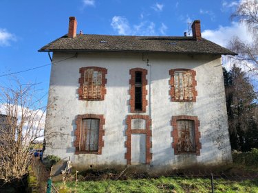 Maison a vendre Le Vigean 15200 Cantal  53000 euros