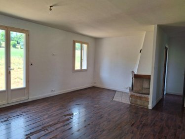 Maison a vendre Menet 15400 Cantal 4 pièces 76320 euros