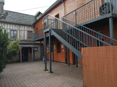 Immeuble a vendre Bar-sur-Seine 10110 Aube 660 m2  343200 euros