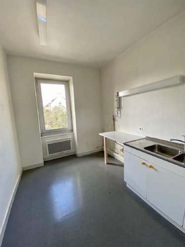 Location fonds et murs commerciaux Concarneau 29900 Finistère 55 m2  750 euros