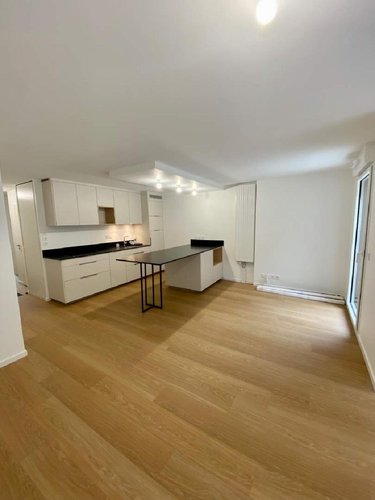 Location appartement Concarneau 29900 Finistère 54 m2 2 pièces 790 euros