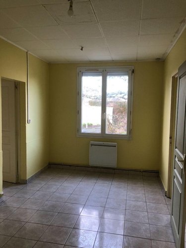 Location maison Issoudun 36100 Indre 60 m2 2 pièces 550 euros