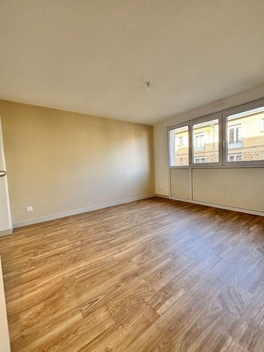 Location appartement Fougères 35300 Ille-et-Vilaine 107 m2 4 pièces 850 euros
