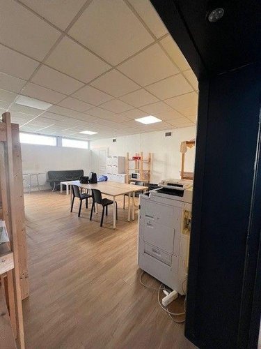 Location fonds et murs commerciaux Bordeaux 33000 Gironde 380 m2  7500 euros
