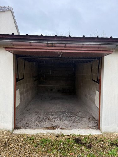 Garage et parking a vendre Troyes 10000 Aube 11 m2  35000 euros