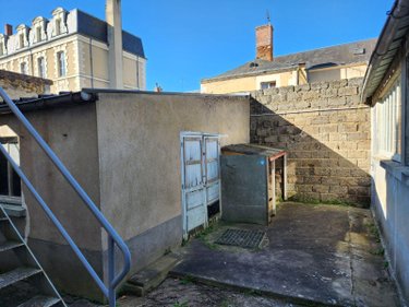Immeuble a vendre La Flèche 72200 Sarthe 168 m2  180200 euros