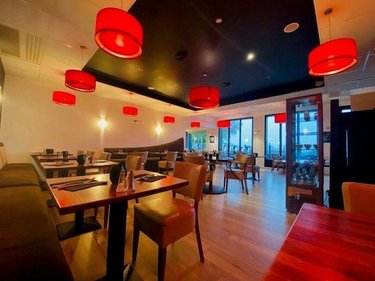 Fonds et murs commerciaux a vendre Saint-Quay-Perros 22700 Côtes-d'Armor 200 m2  167680 euros